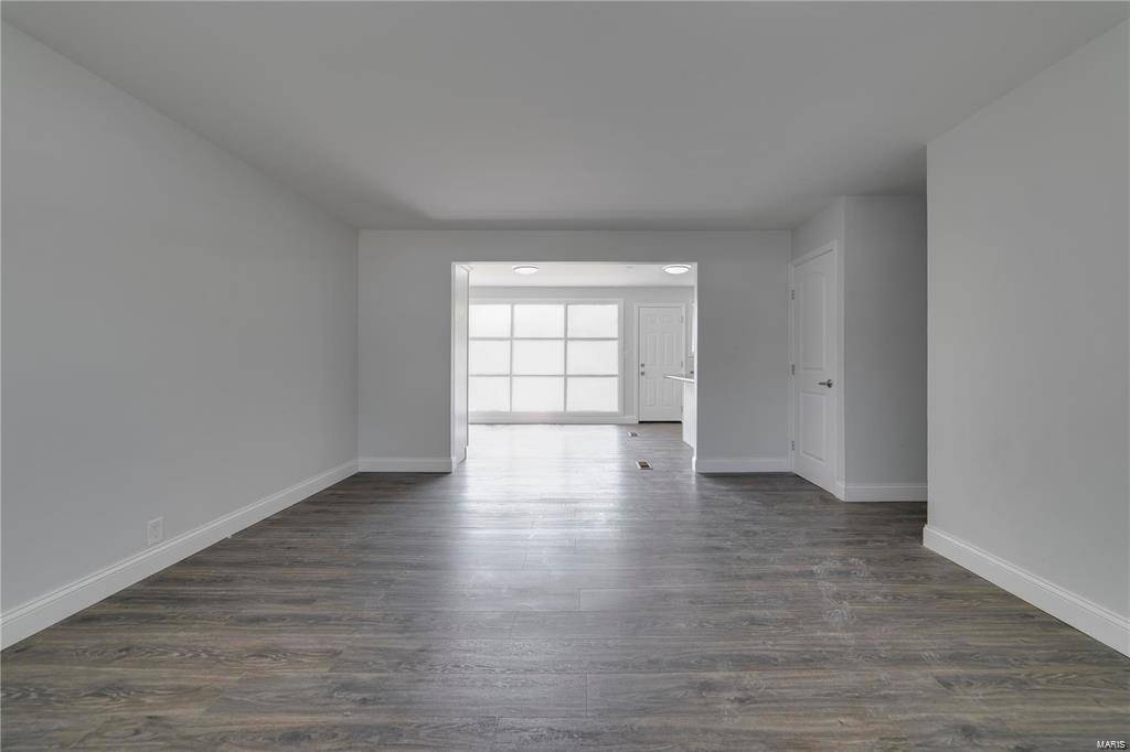 St Louis, MO 63136,10216 Viscount DR