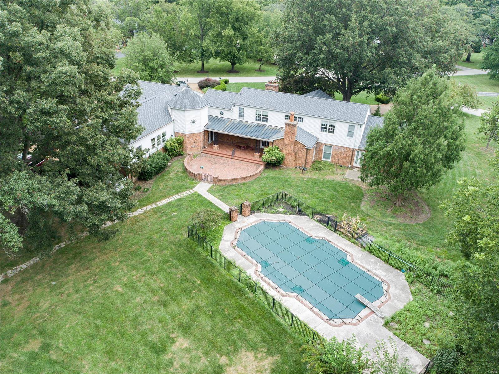 St Louis, MO 63124,12 Rolling Rock LN