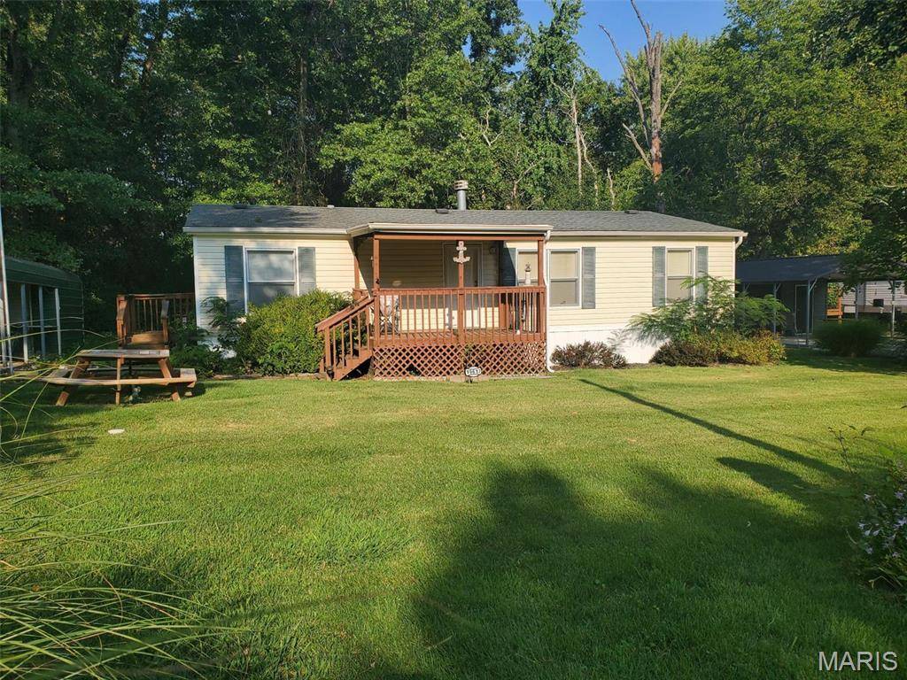 Carlyle, IL 62231,19617 Pam LN