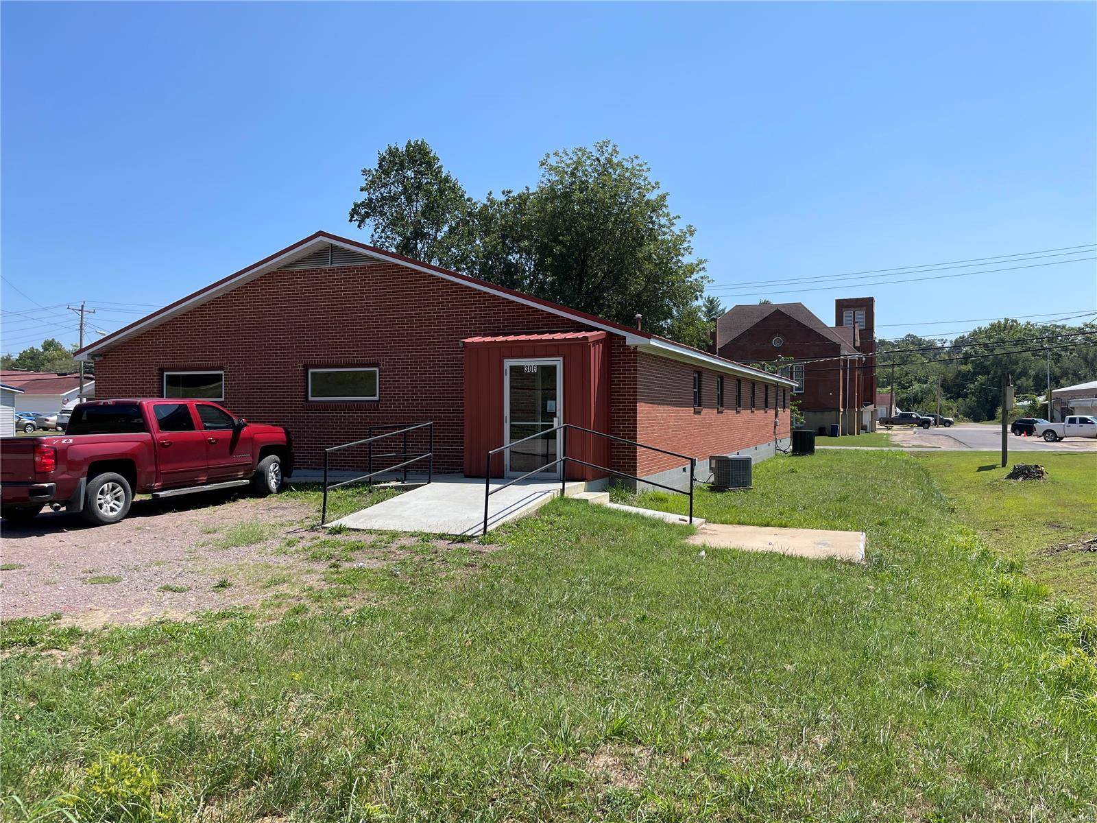 Piedmont, MO 63957,306 N. 2nd St.