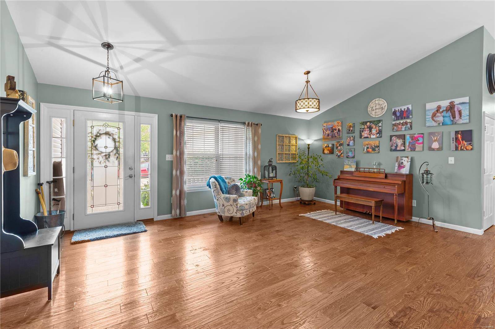 Fenton, MO 63026,262 Romaine Spring View