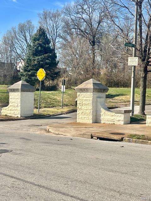 St Louis, MO 63112,1013 Thornby PL