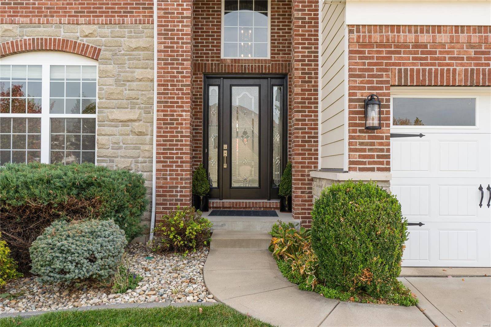 Chesterfield, MO 63005,302 Oak Stand CT