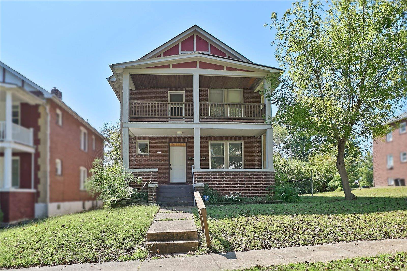 St Louis, MO 63130,6742 Crest Avenue