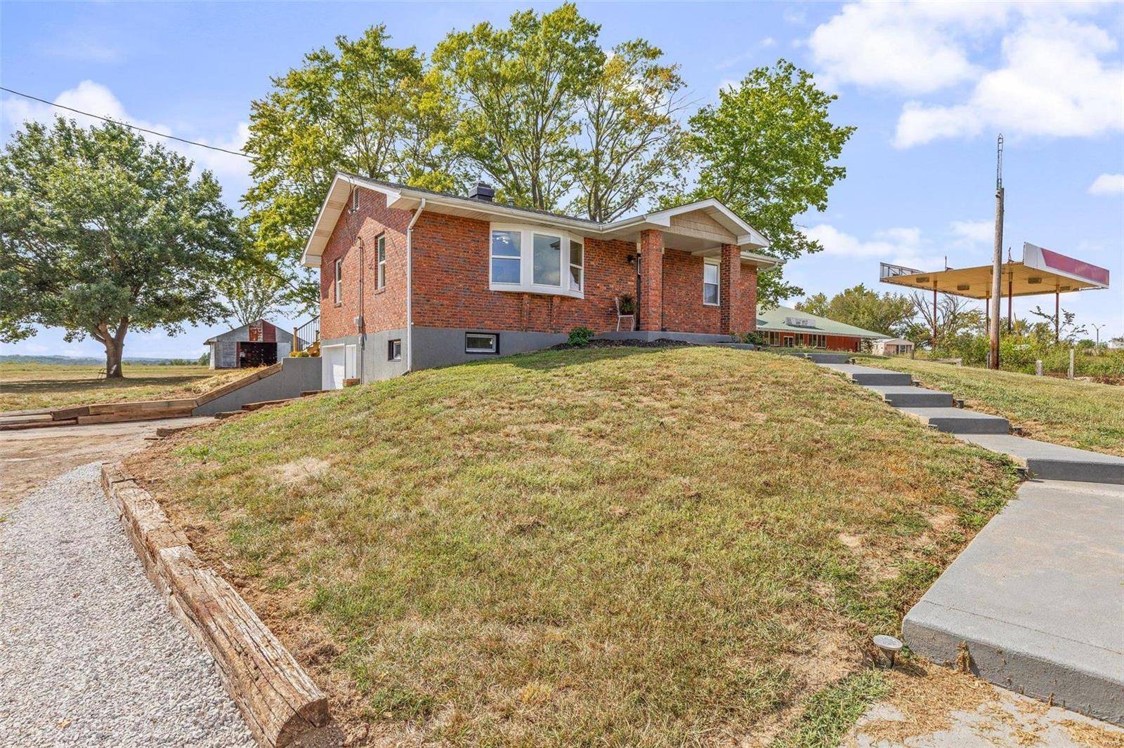 Richwoods, MO 63071,17089 W State Hwy 47