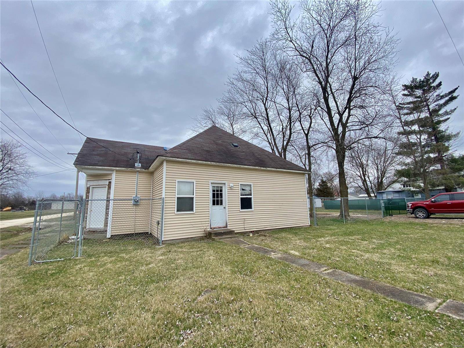 Bellflower, MO 63333,700 702 Broadway ST