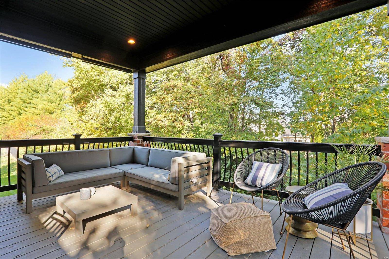 Glen Carbon, IL 62034,5915 Meridian Woods
