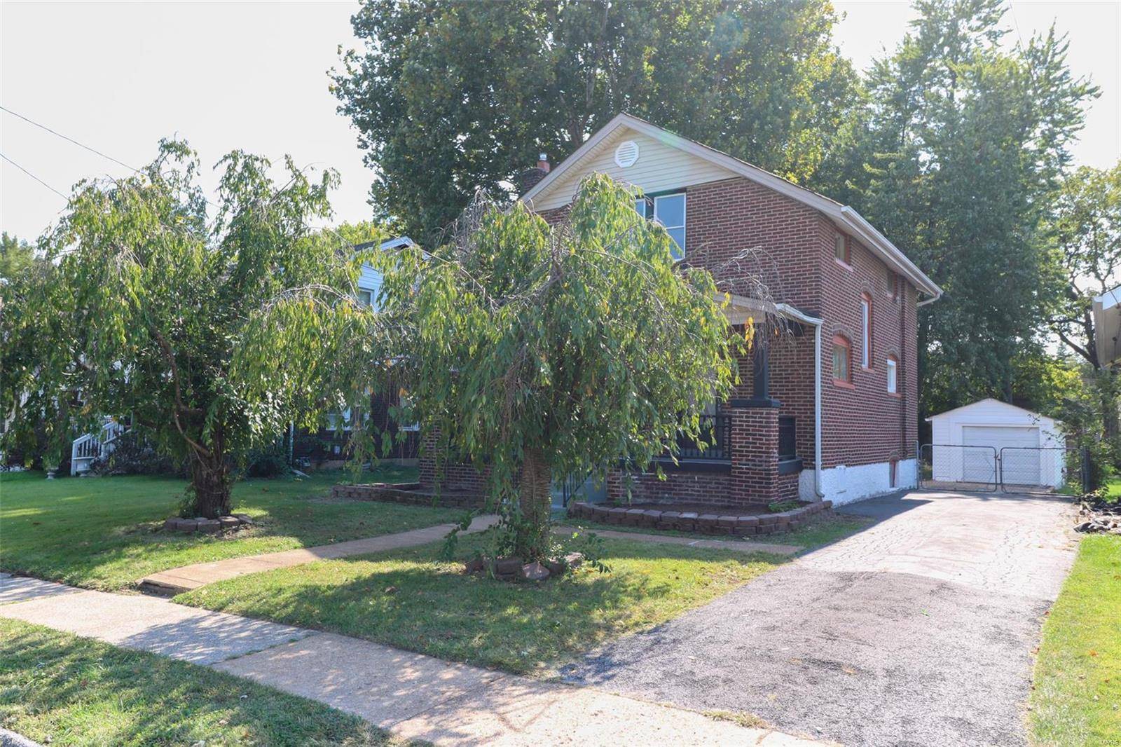 St Louis, MO 63114,8820 Windom AVE