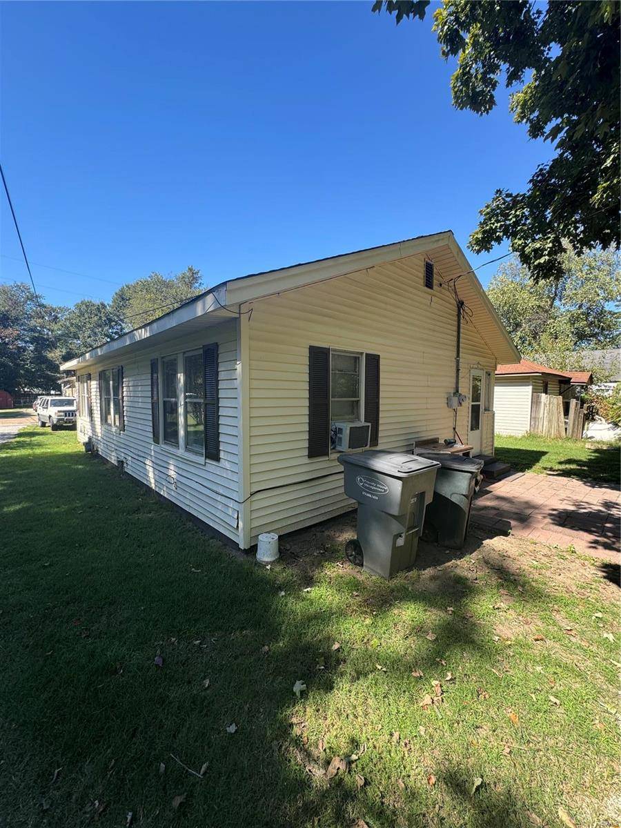 Kennett, MO 63857,304 N Walnut