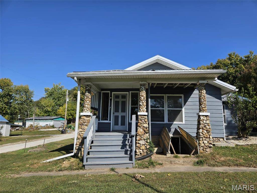 Hamburg, IL 62045,174 Clinton ST