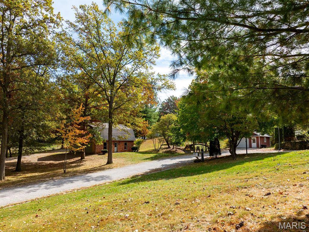 Hannibal, MO 63401,1 Meadowbrook Heights