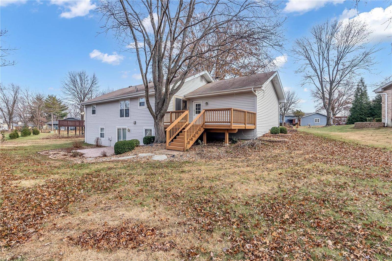 Lake St Louis, MO 63367,936 Ampere CT