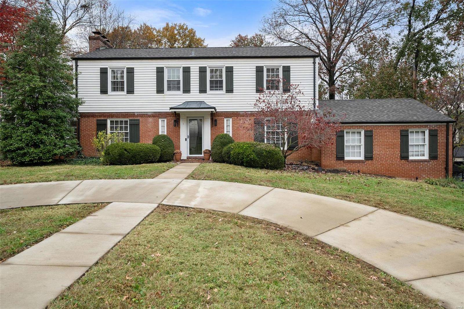 St Louis, MO 63124,3 Nassau DR