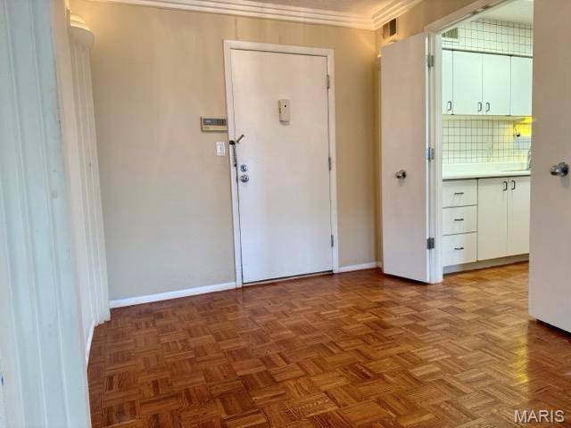 St Louis, MO 63146,10367 Oxford Hill DR #26
