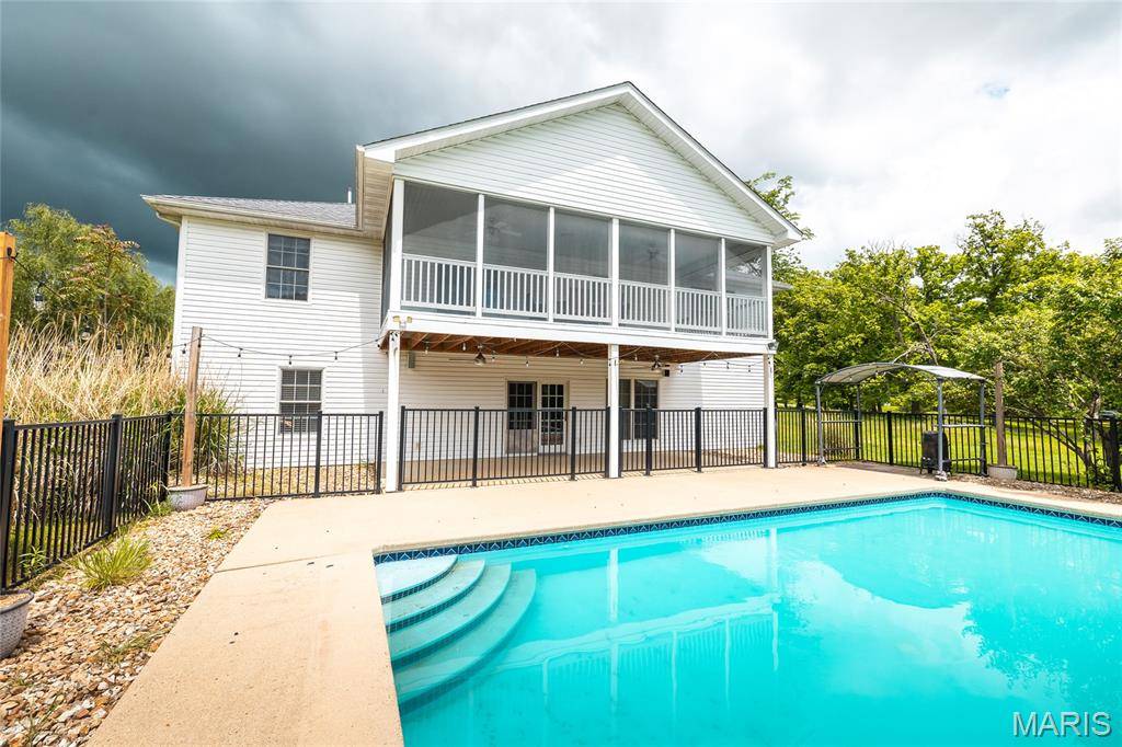 Rolla, MO 65401,14280 County Road 8100