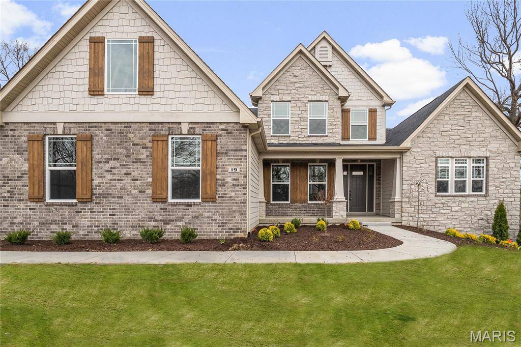 Creve Coeur, MO 63141,19 Beaver Drive