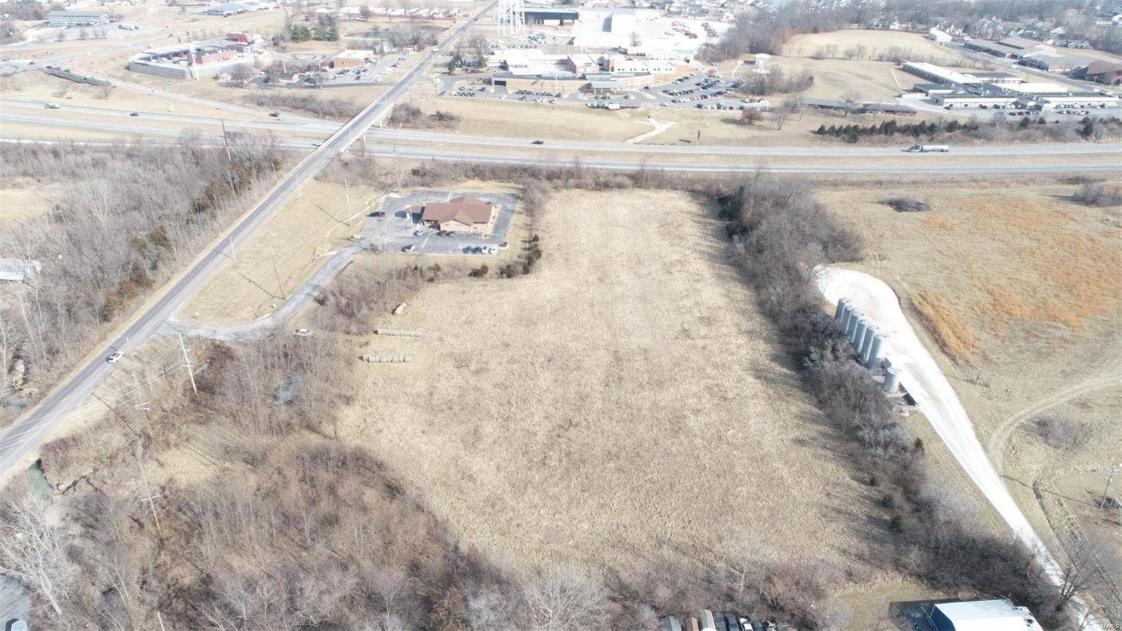 Troy, MO 63379,896 E Cherry St