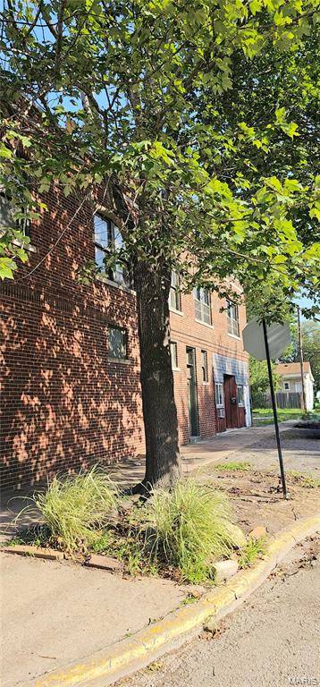 Granite City, IL 62040,2447 E 24th ST