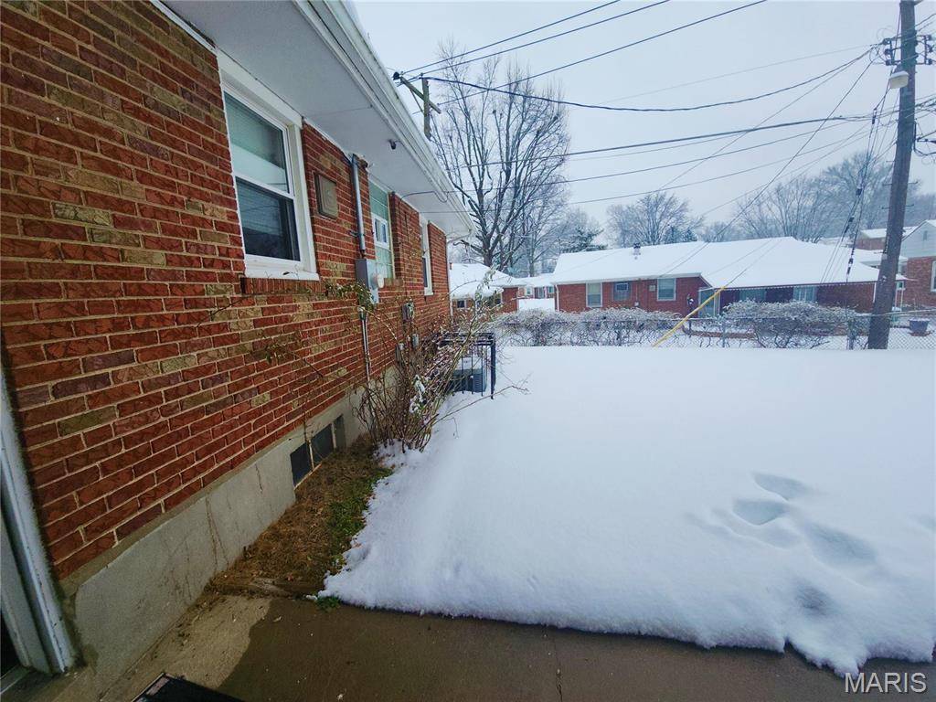 St Louis, MO 63137,1110 Astoria DR