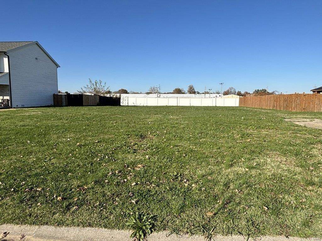 Fairview Heights, IL 62208,204 Pamona DR