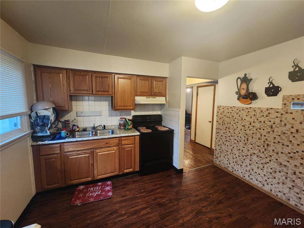 St Louis, MO 63138,11665 Larimore RD