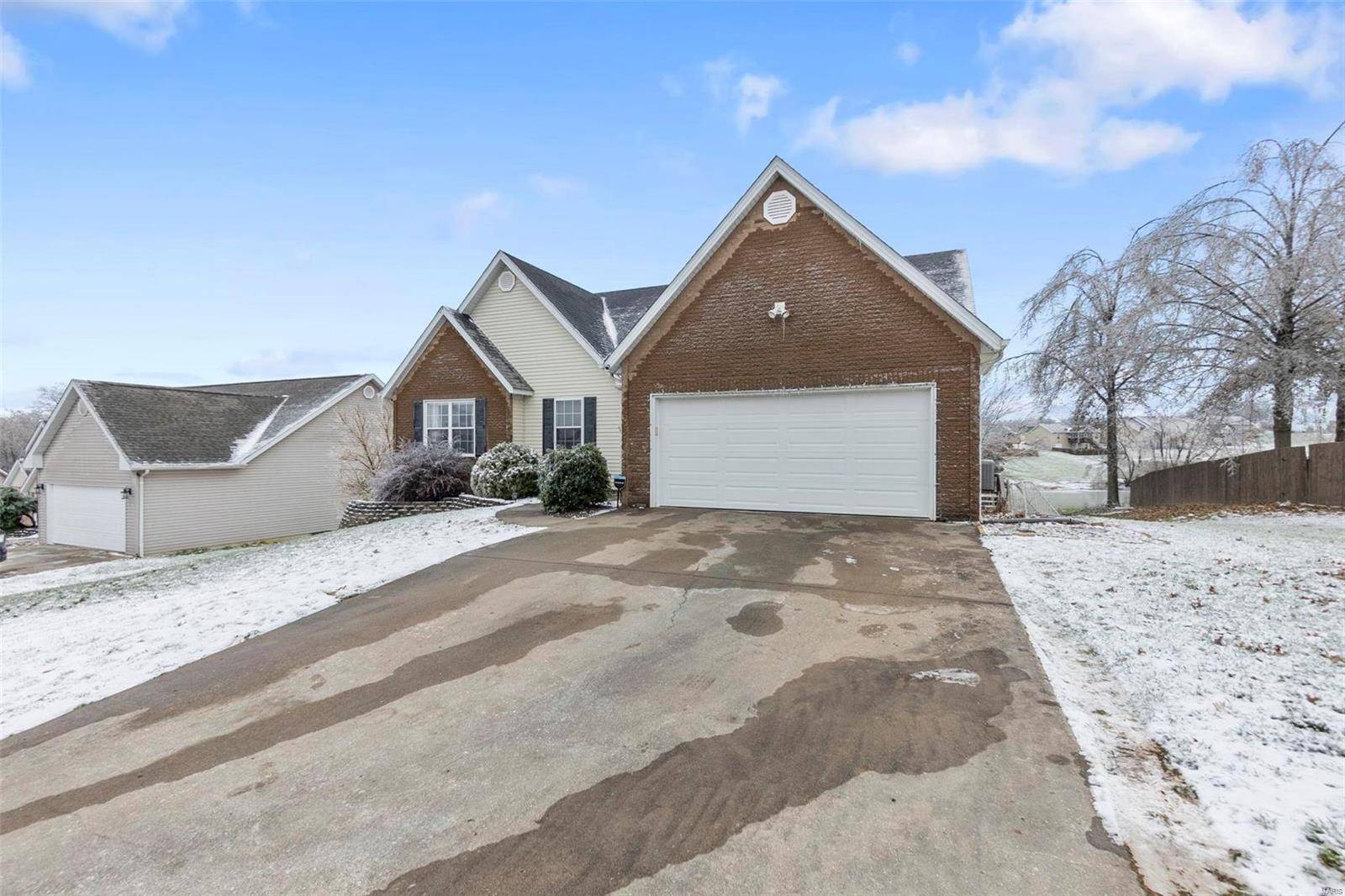 Jackson, MO 63755,636 Pleasant Lake DR