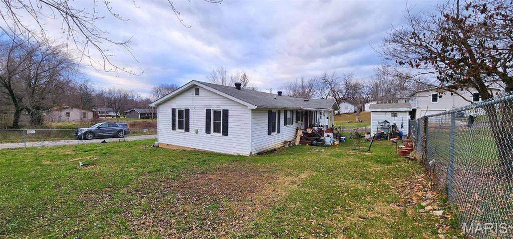Salem, MO 65560,300 S Oak ST