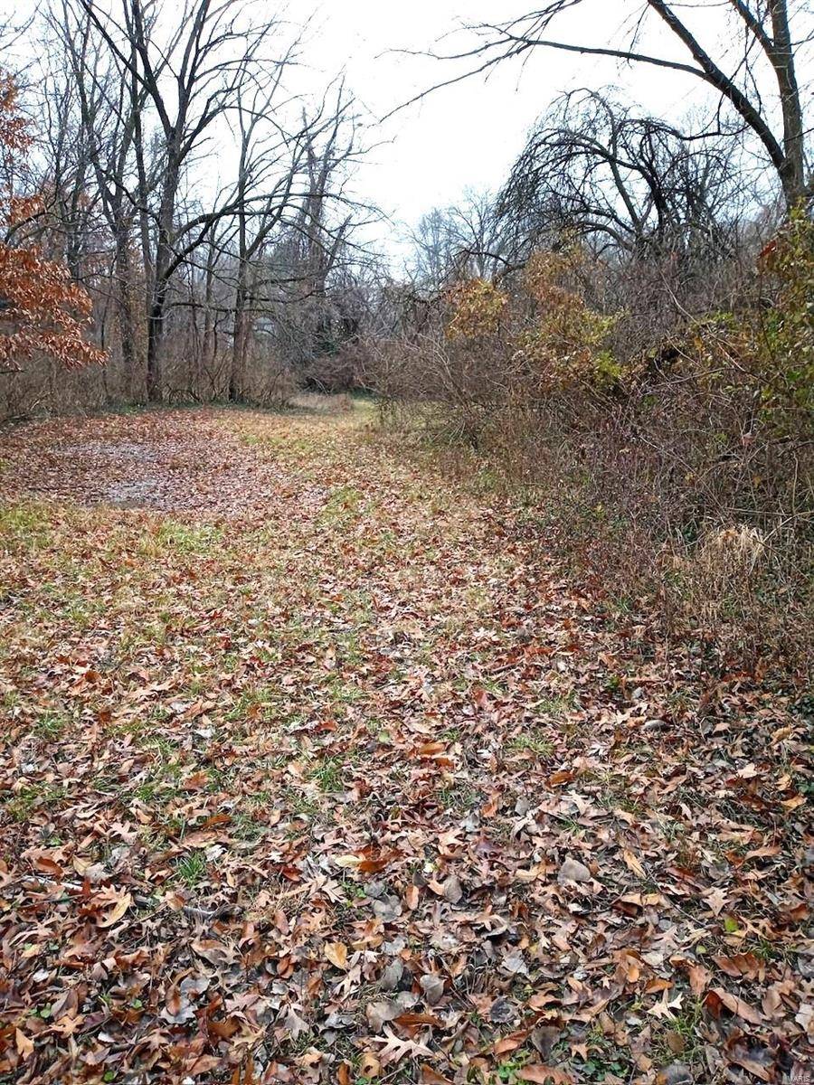St Louis, MO 63121,4050 Cranberry LN