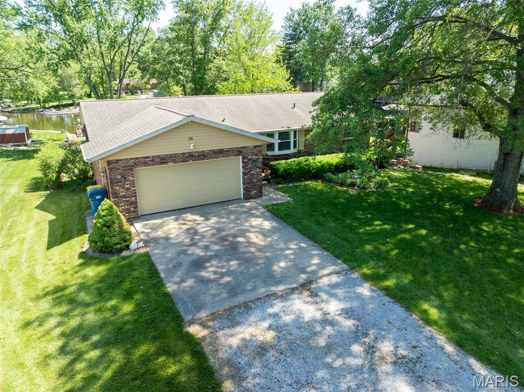 Edwardsville, IL 62025,36 Shore DR SW