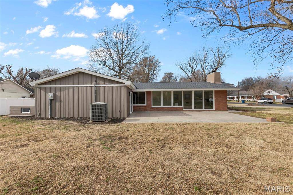 Charleston, MO 63834,1401 Warde RD
