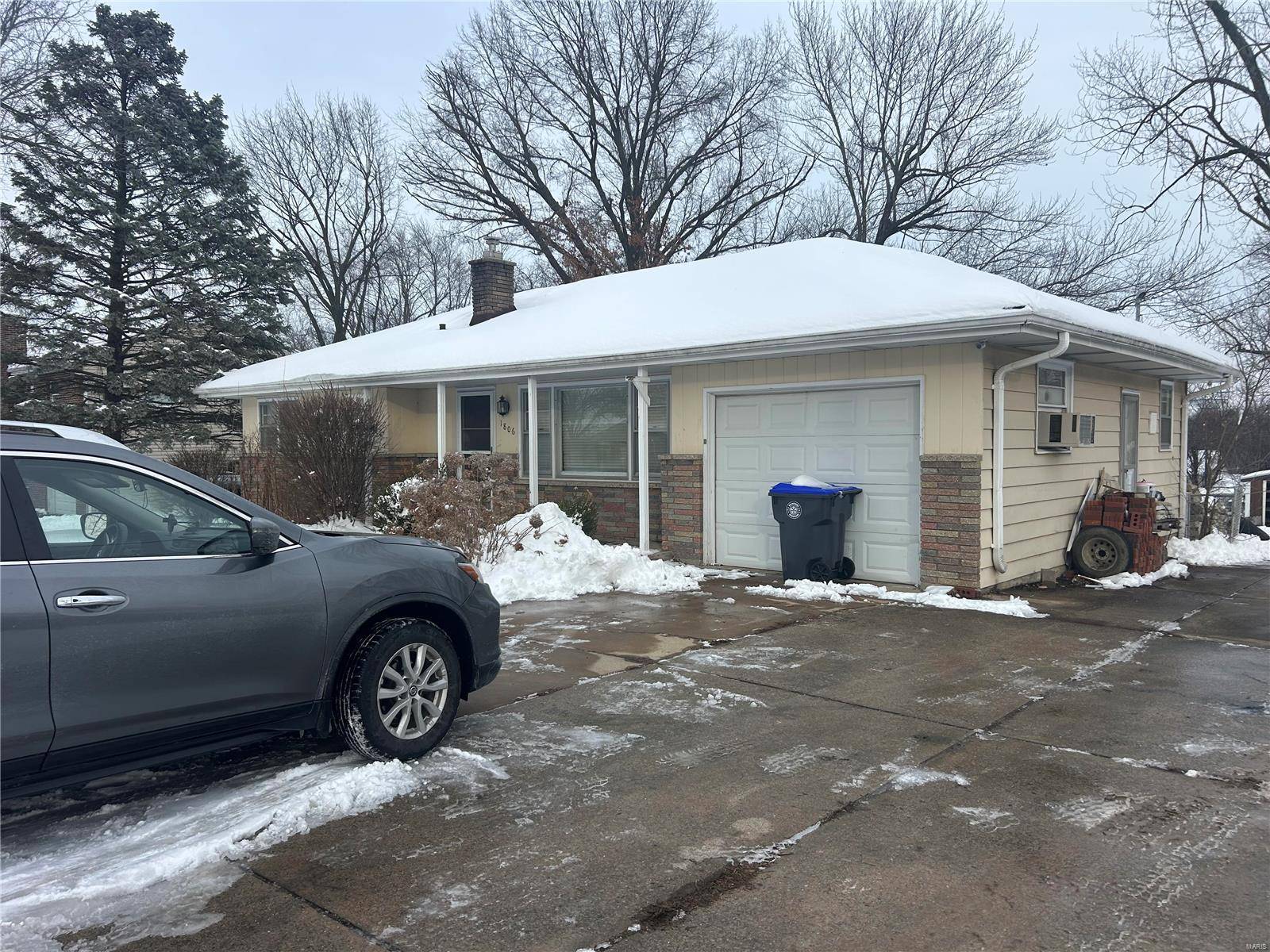 St Peters, MO 63376,1806 Oak Tree ST