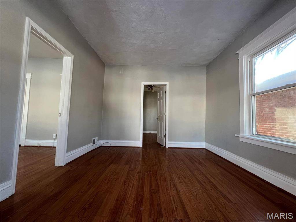 St Louis, MO 63133,6514 Julian AVE
