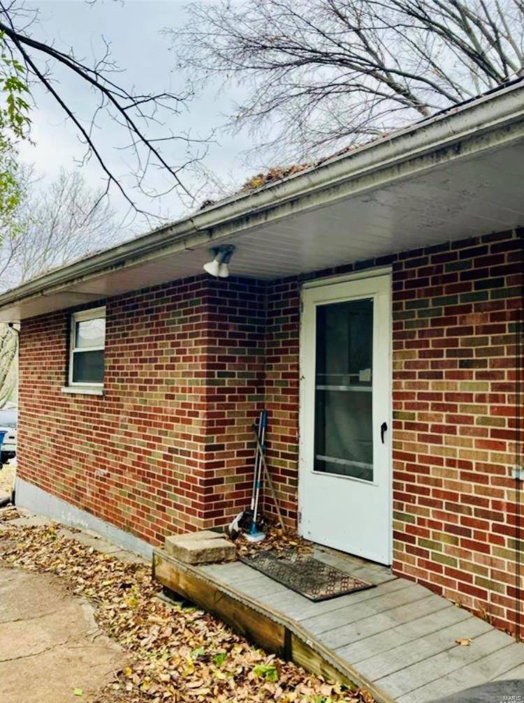 St Louis, MO 63137,243 Chambers RD