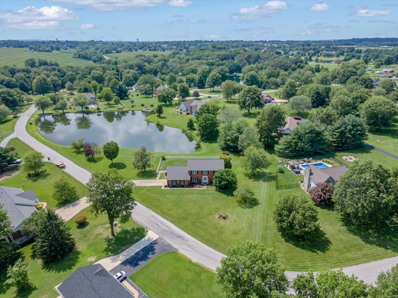 Waterloo, IL 62298,20 Country Lakes LN