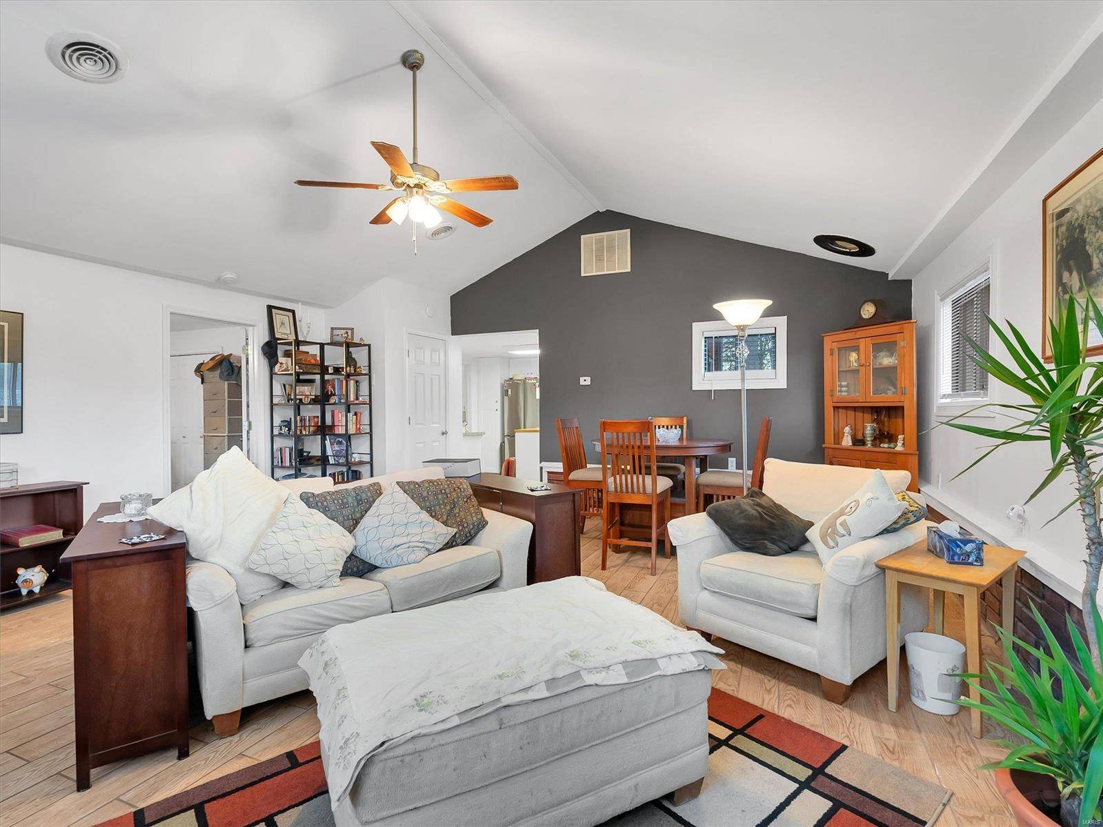 Pacific, MO 63069,533 Cedar LN