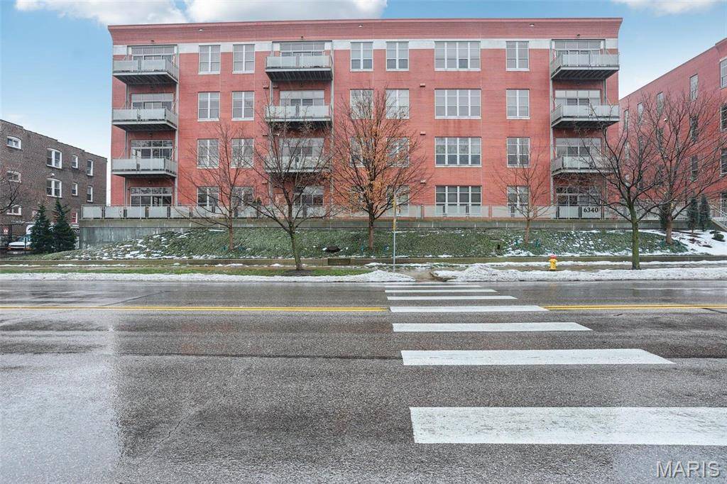 St Louis, MO 63117,6340 Clayton RD #207