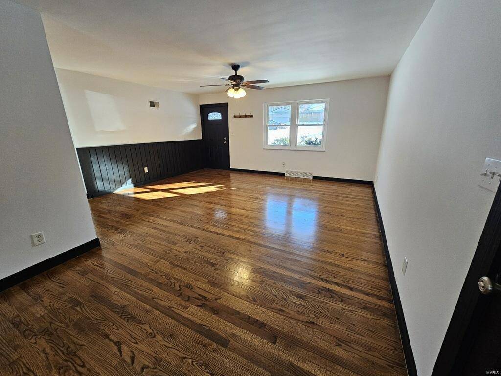Ellisville, MO 63011,1221 Fairview DR