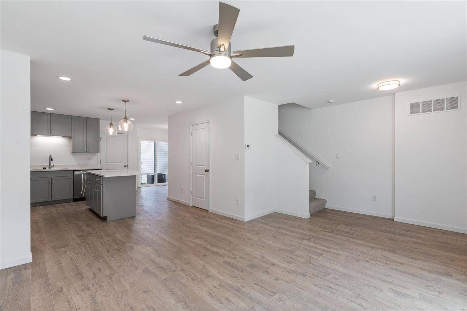 O'fallon, MO 63385,439 Sunset Hollow DR