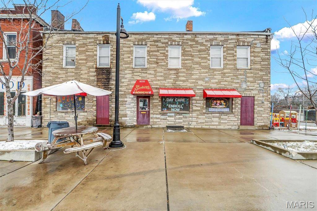 St Louis, MO 63147,8035 N Broadway