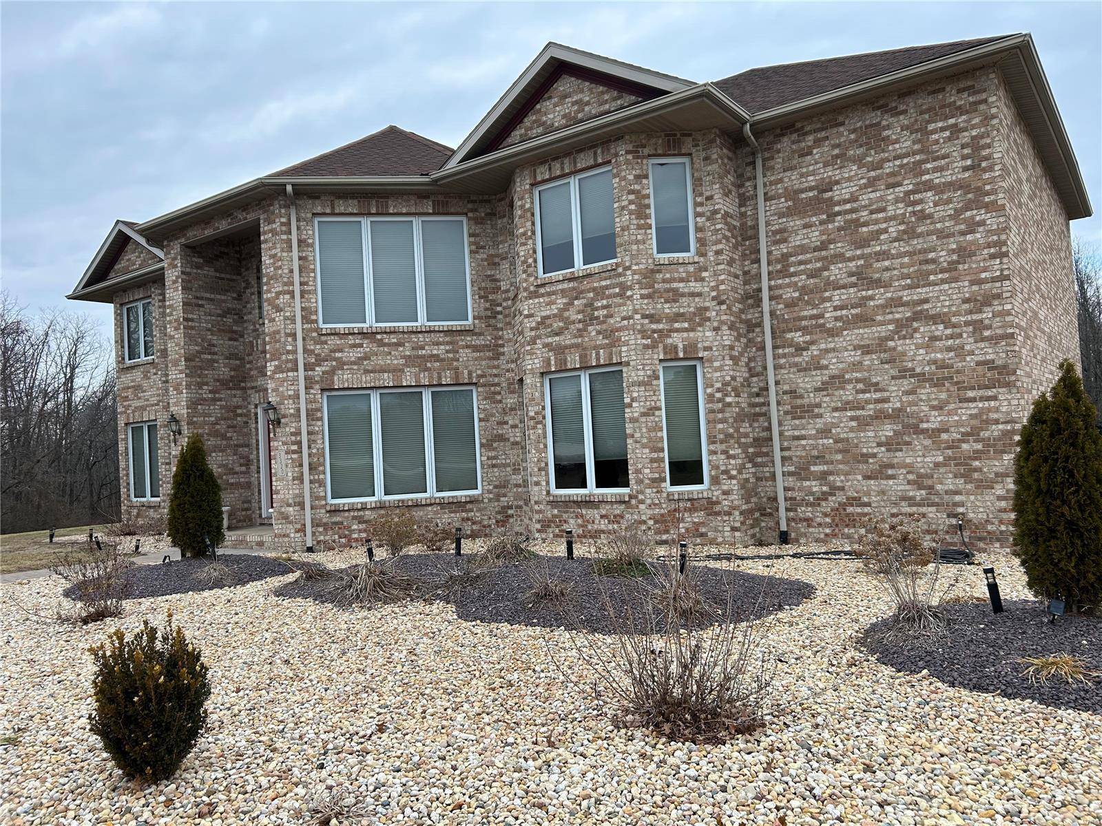 Godfrey, IL 62035,3320 Nottoway AVE