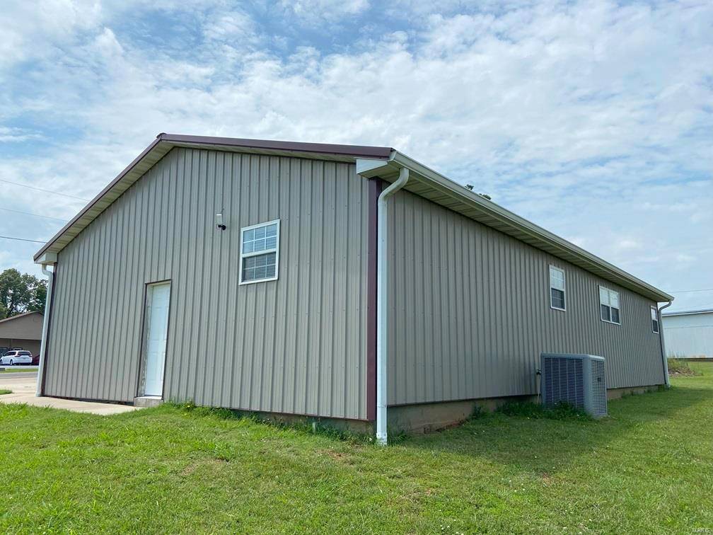 Poplar Bluff, MO 63901,4345 Highway PP