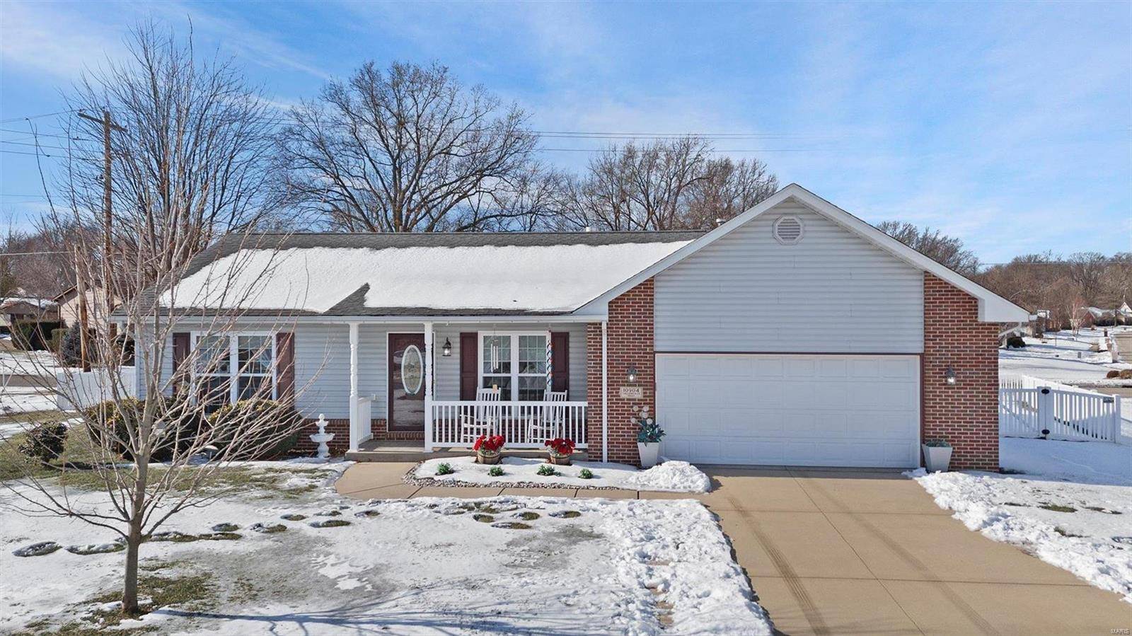 Lebanon, IL 62254,10904 Fallowfield DR