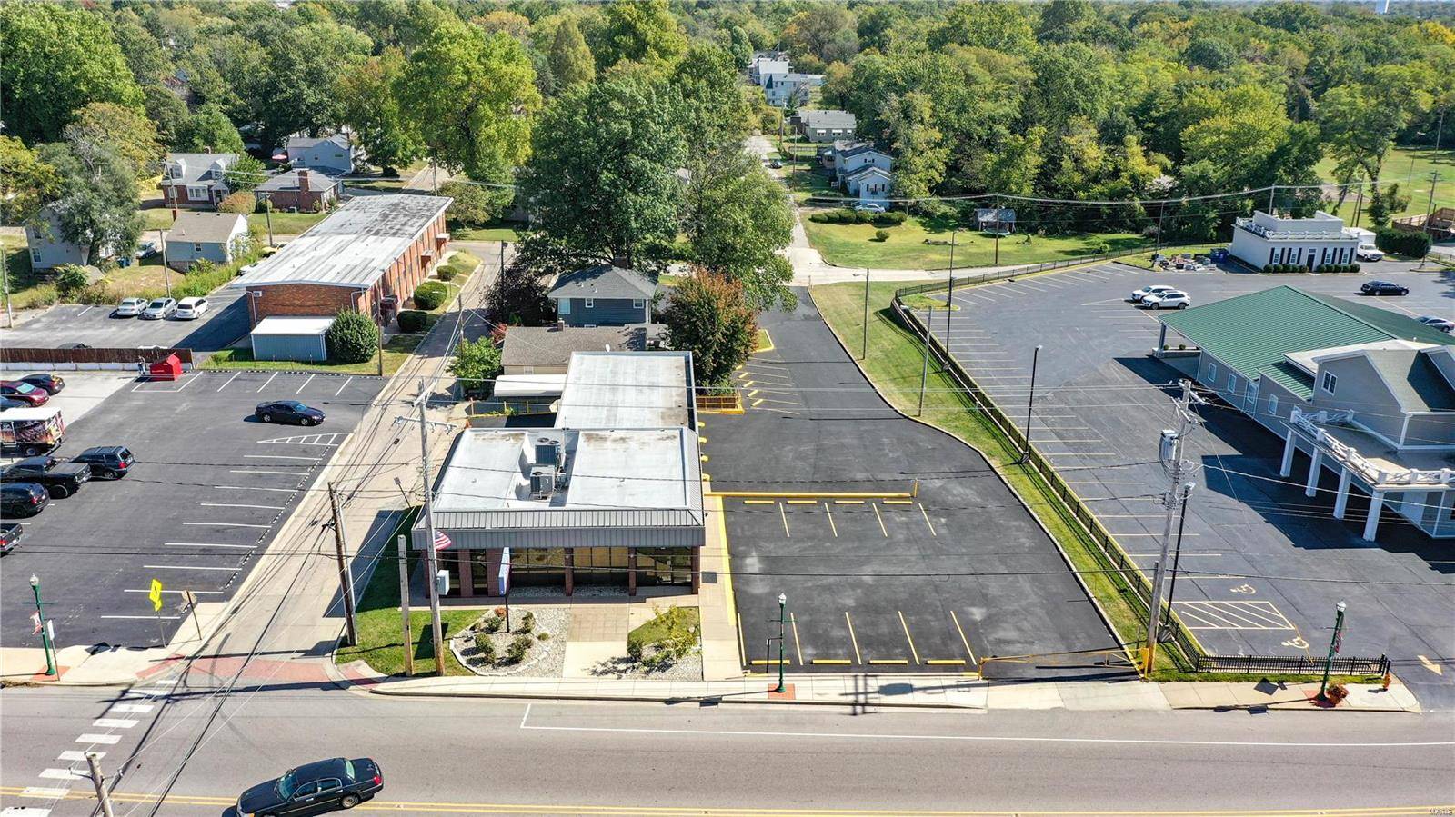 Alton, IL 62002,2421 State ST