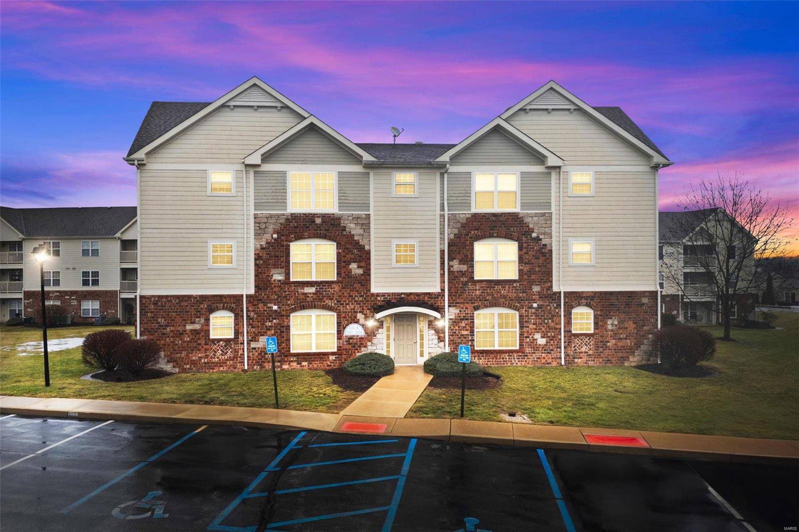 St Peters, MO 63304,1014 Piedmont CIR