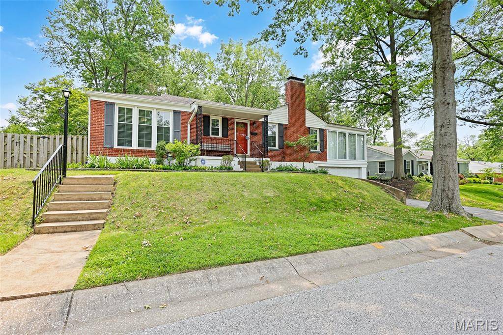 St Louis, MO 63132,928 Golf Course DR