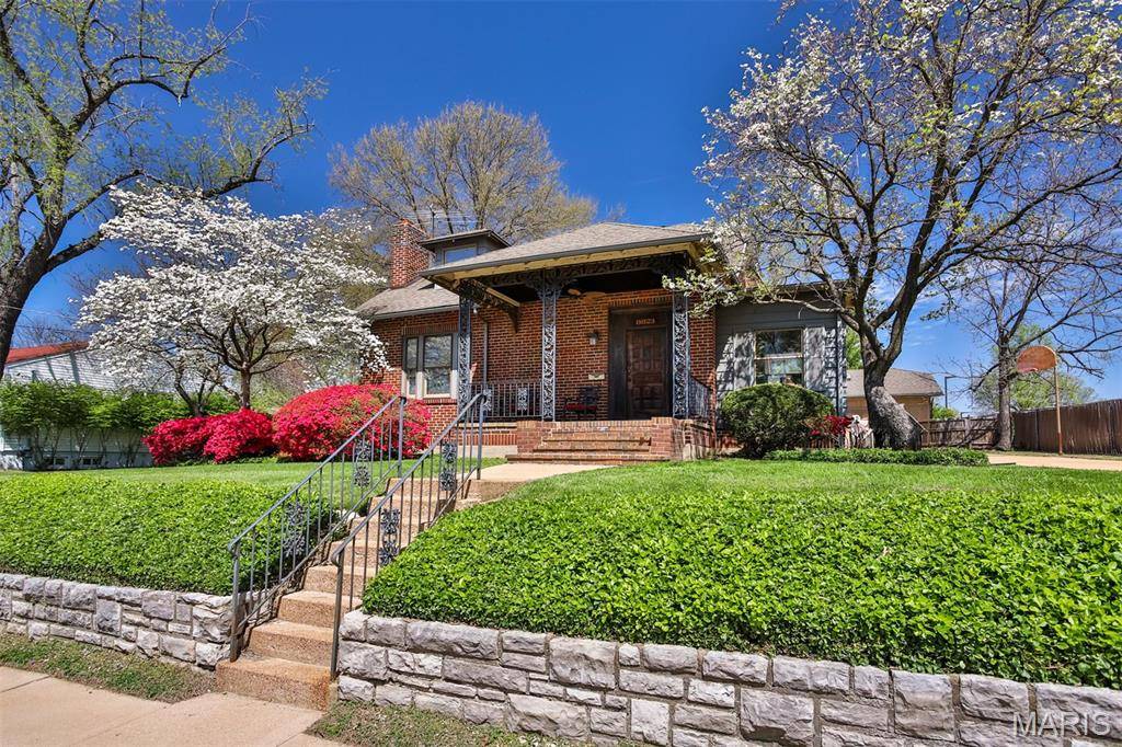 Brentwood, MO 63144,8823 Pine AVE