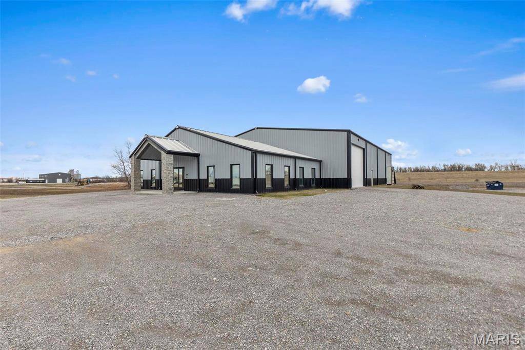 Scott City, MO 63780,3046 Nash RD