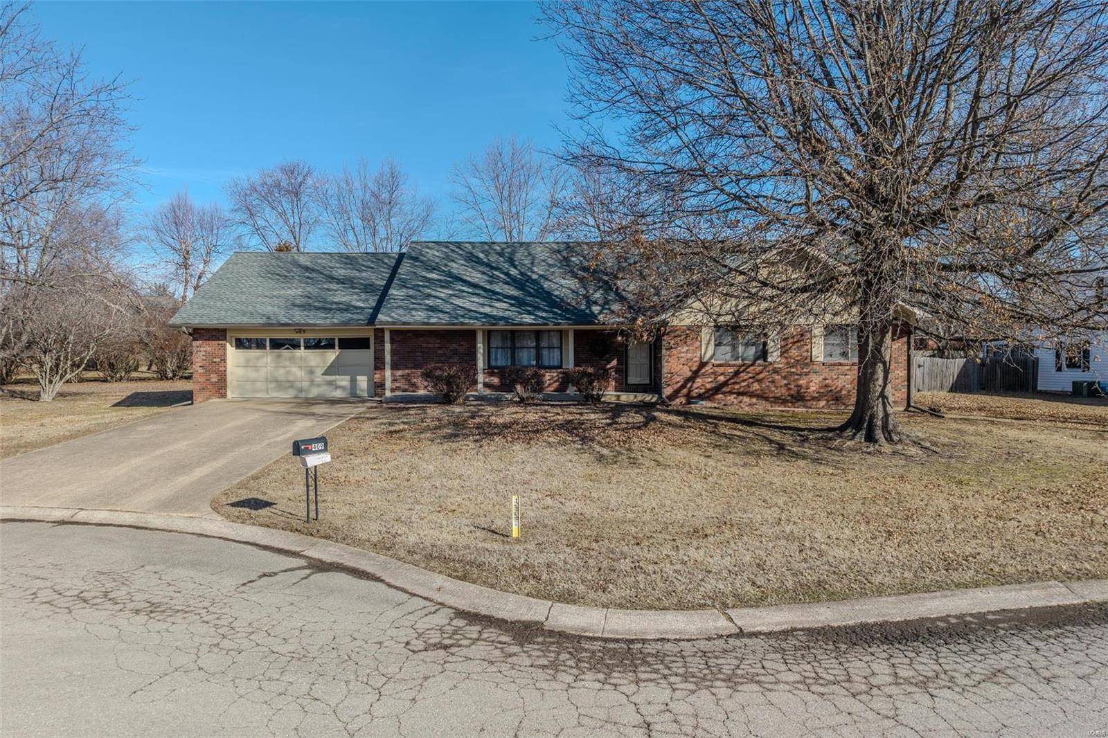 Lebanon, MO 65536,409 Carriage Place