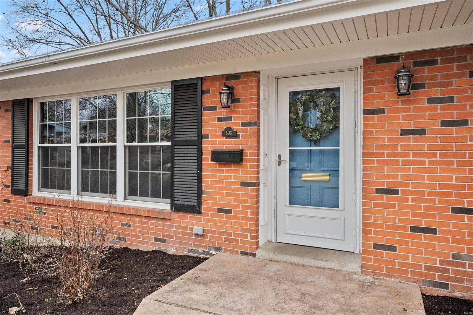 St Louis, MO 63122,608 Villa Gardens DR