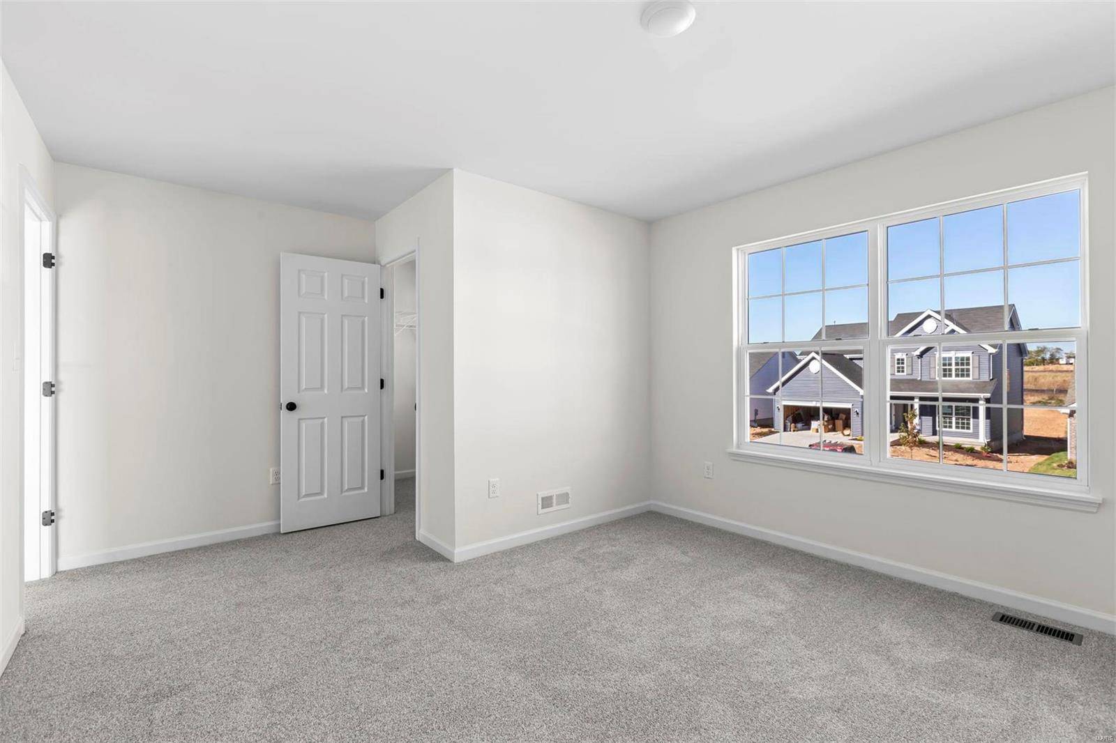 Florissant, MO 63031,3840 Sonora Stone DR